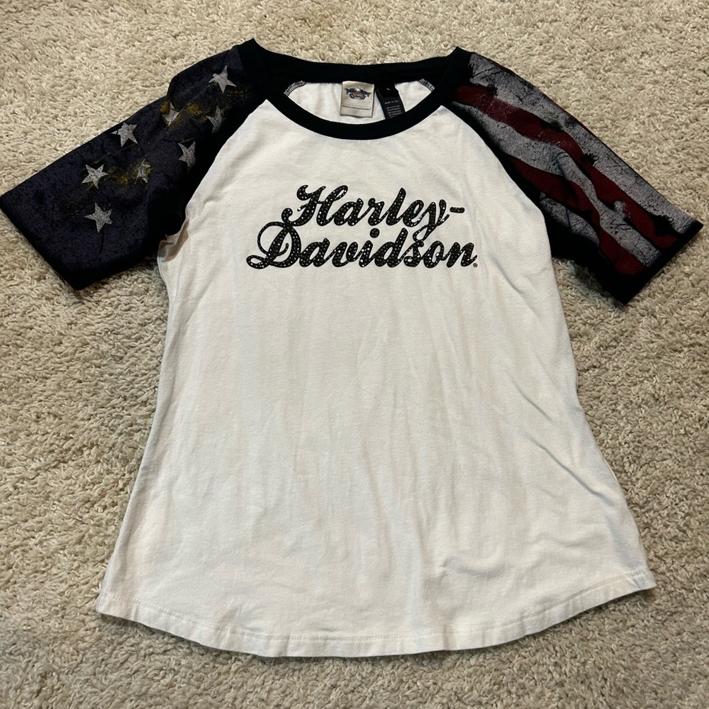 Harley Davidson women’s size Large American Flag sleeve tee CLEAN